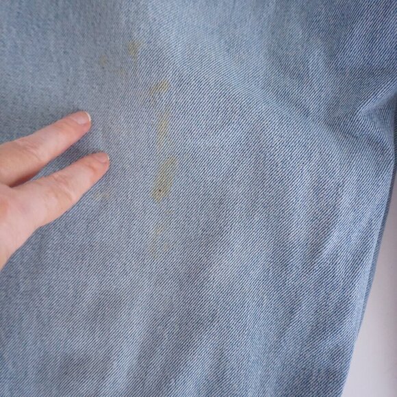 Vintage '90s Levi's 550 Relax Fit Light Wash 100% Cotton 36X34 Button Code 748 - Picture 15 of 16